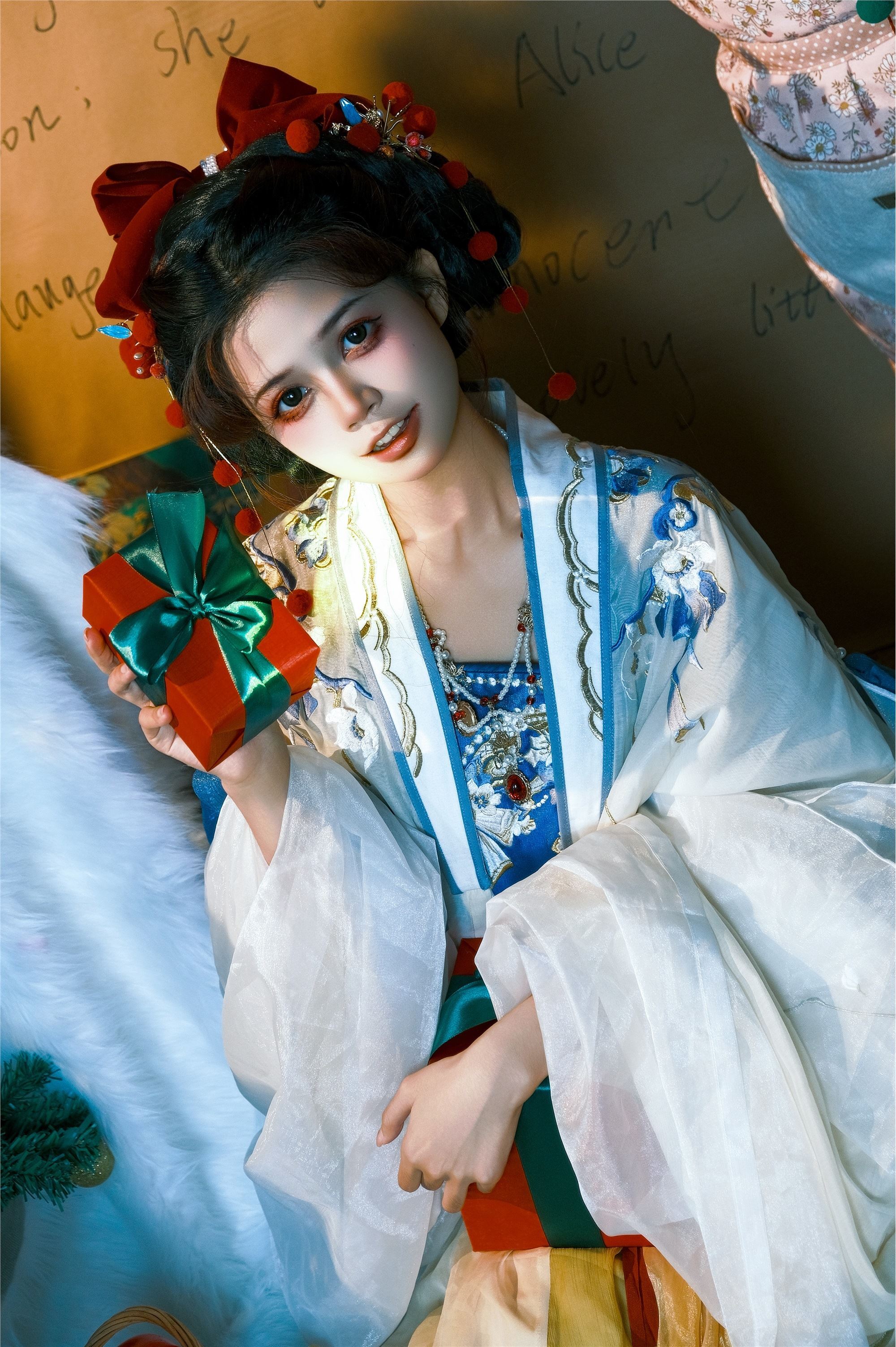 YITUYU艺图语 2025.01.20 白雪公主的圣诞节 蘑菇